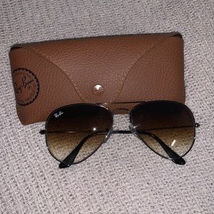 Ray ban